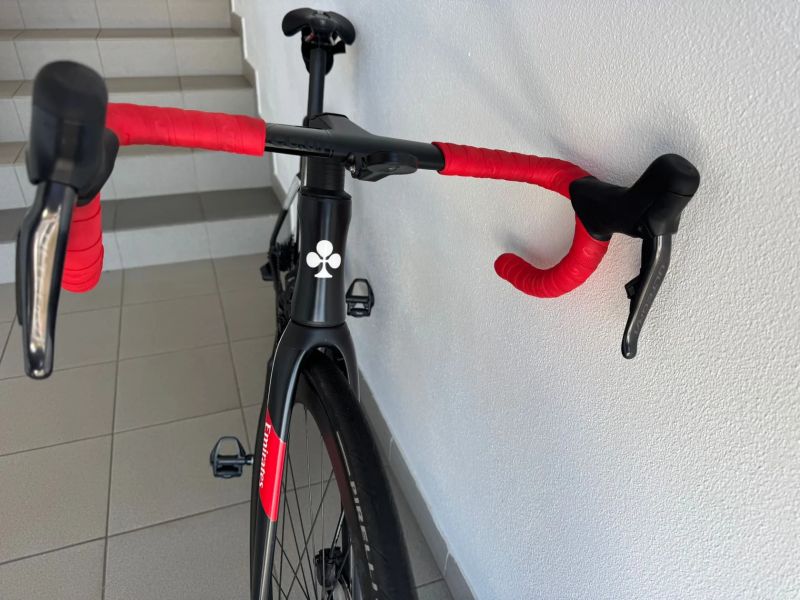 Colnago V4Rs UAEmirates