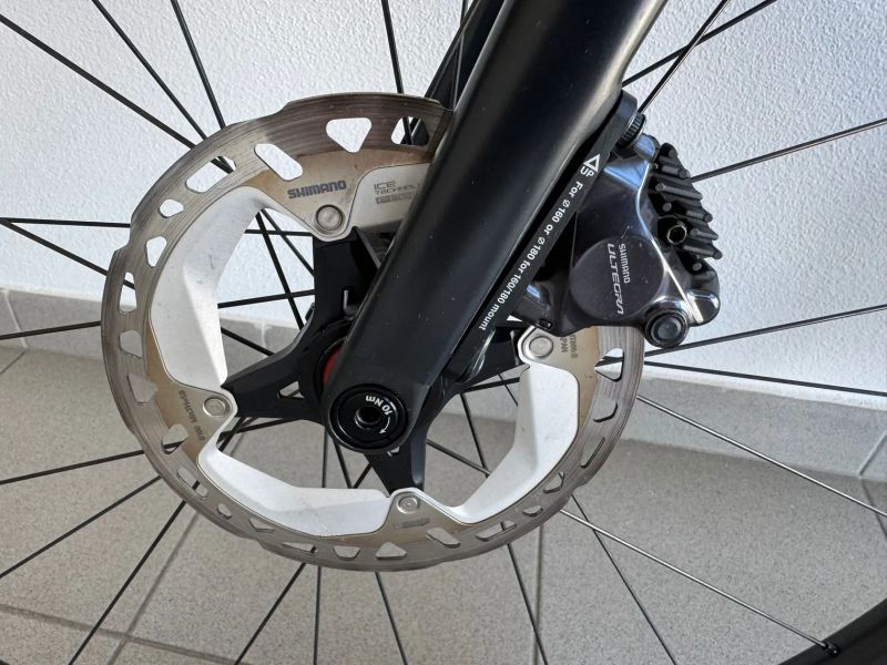 Colnago V4Rs UAEmirates