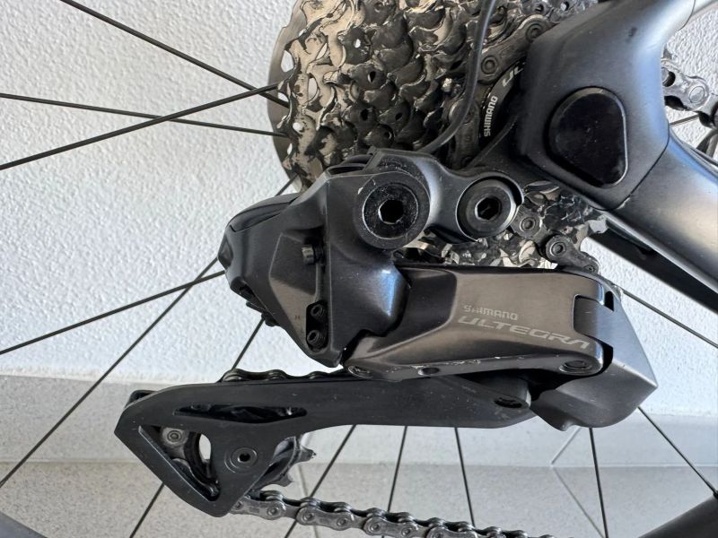 Colnago V4Rs UAEmirates