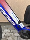 Nadstandardně vybavené Crussis E-Largo 9.5