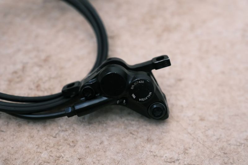 Brzdy Shimano MT420 / BL-M4100 - kompletní sada + kotouče