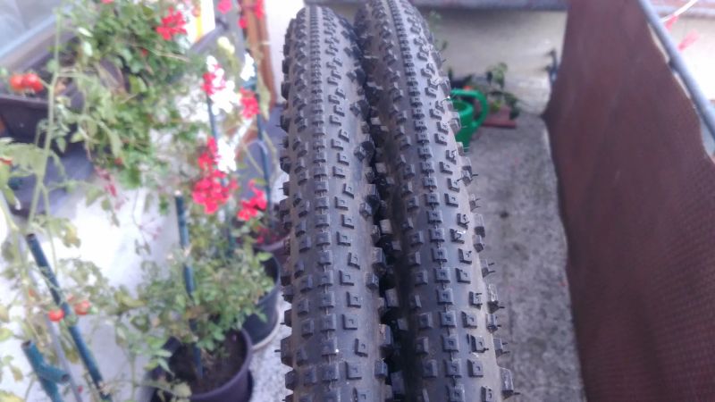 Schwalbe Thunder Burt 29x2,25 2 kusy!Gravel/MTB