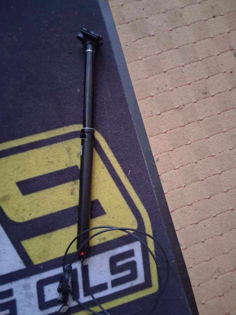 Nová sedlovka Rock Shox Reverb 31,6/200m