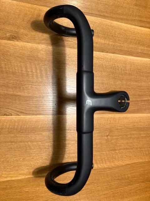Kokpit BASSO LEVITA 400x90mm