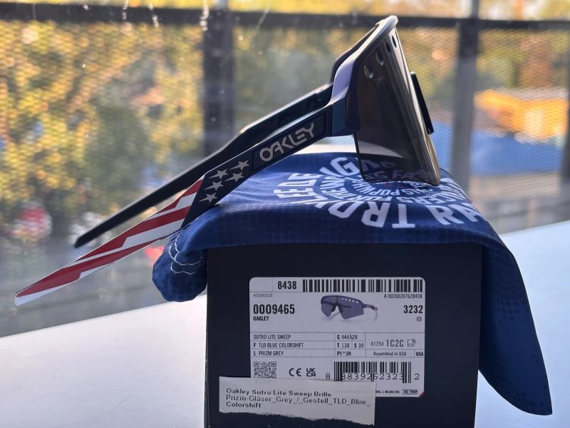Oakley Sutro Lite Sweep Nové