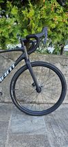 Giant Revolt O Gravel Bike M