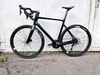 Scott Addict RC 2020 – karbon – vel. XL – Shimano 105 Di2 2×12 (elektrické řazení), DT Swiss P1800