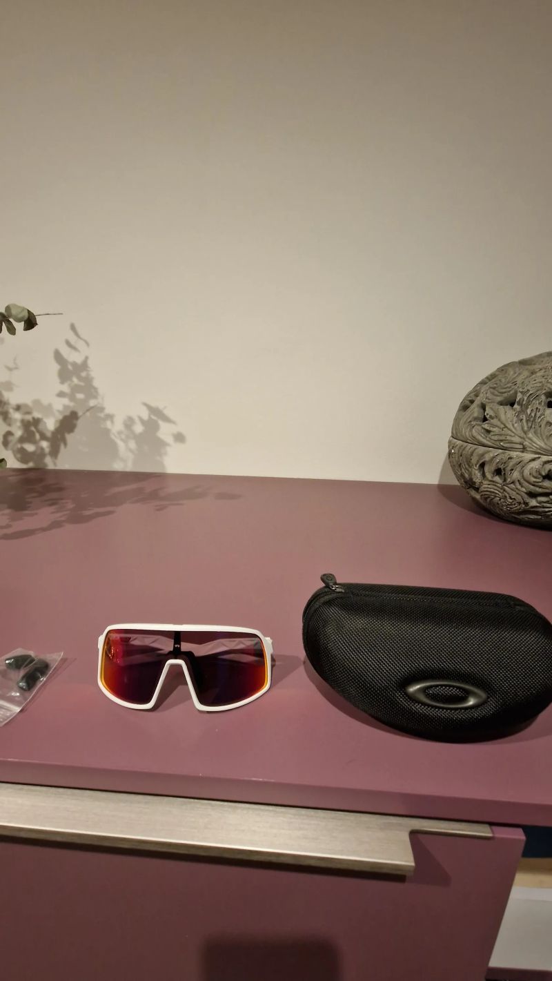 Oakley Sutro S 