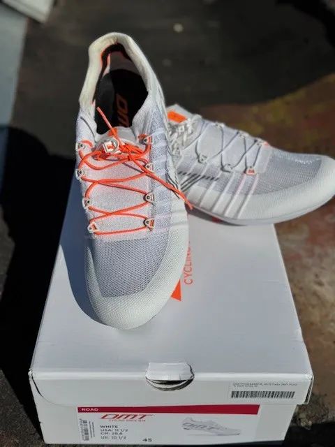 DMT Scarpe Pogi's silniční pánské tretry bílá