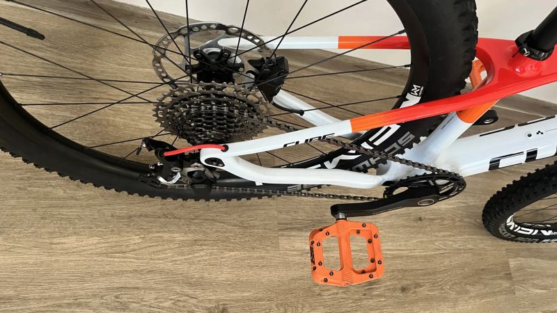 Cube 240 Elite C:62 SLX carbon Teamline