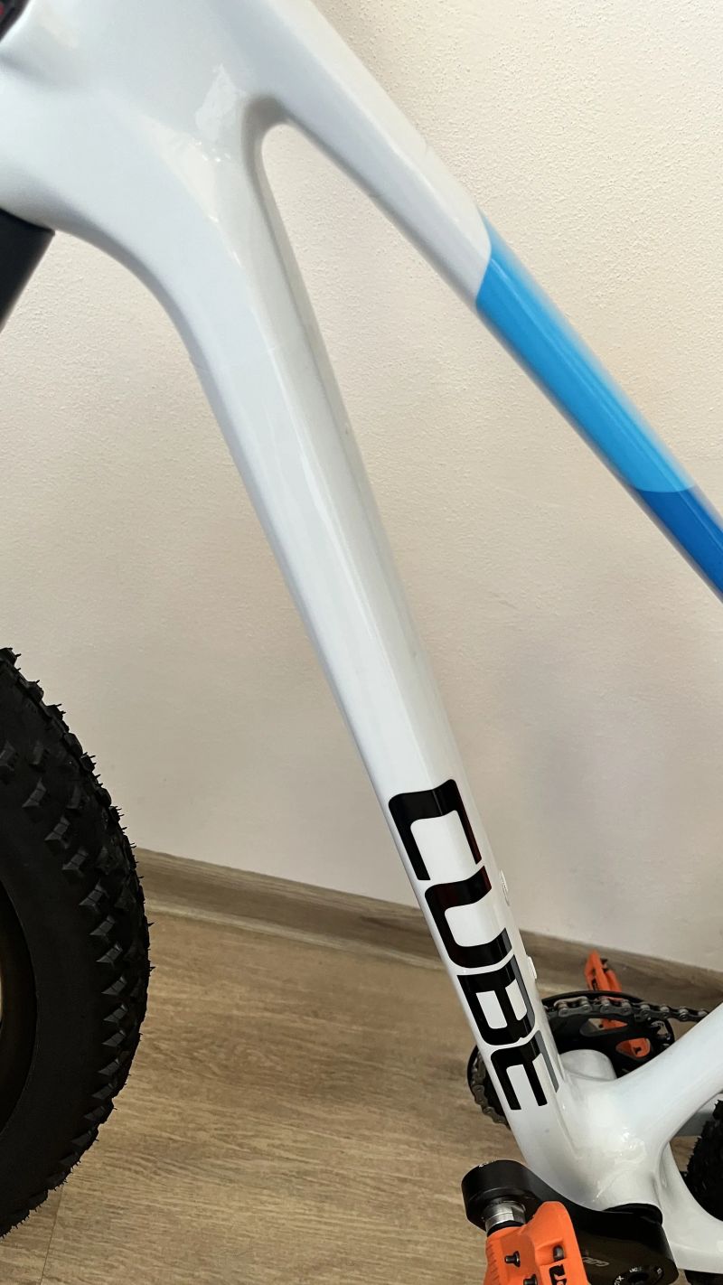 Cube 240 Elite C:62 SLX carbon Teamline