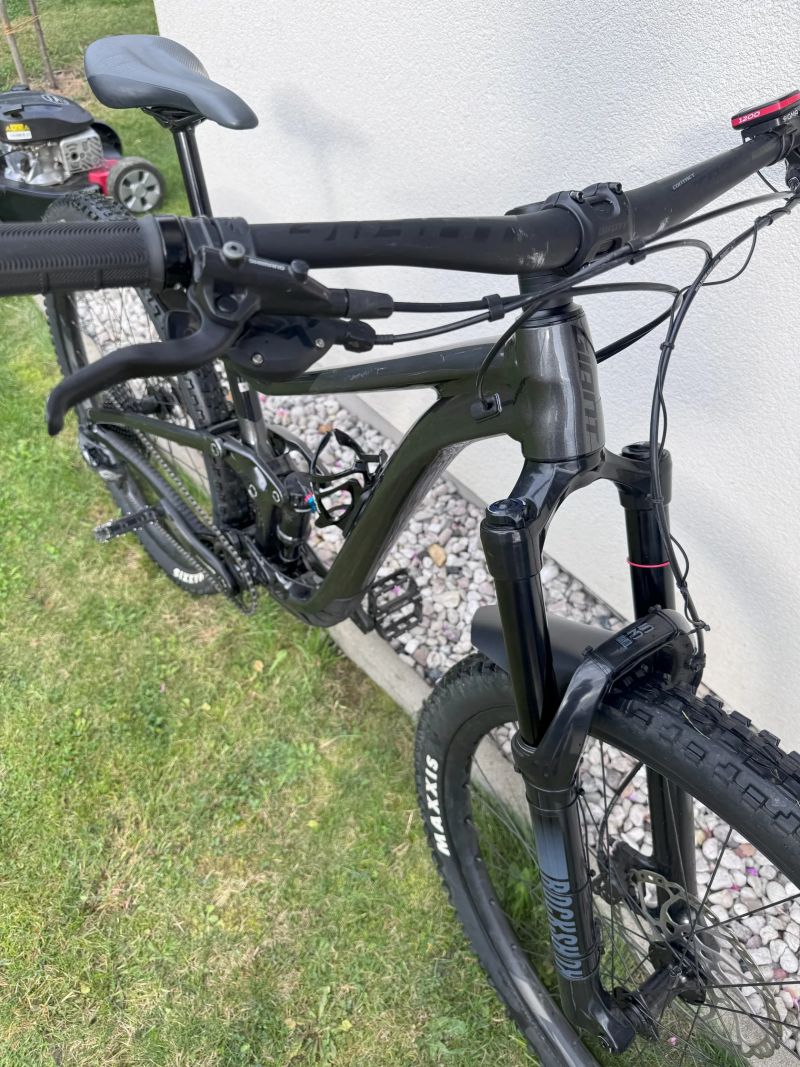 Giant Trance X2 29 koupeno 1.4.2025 (jako nové)