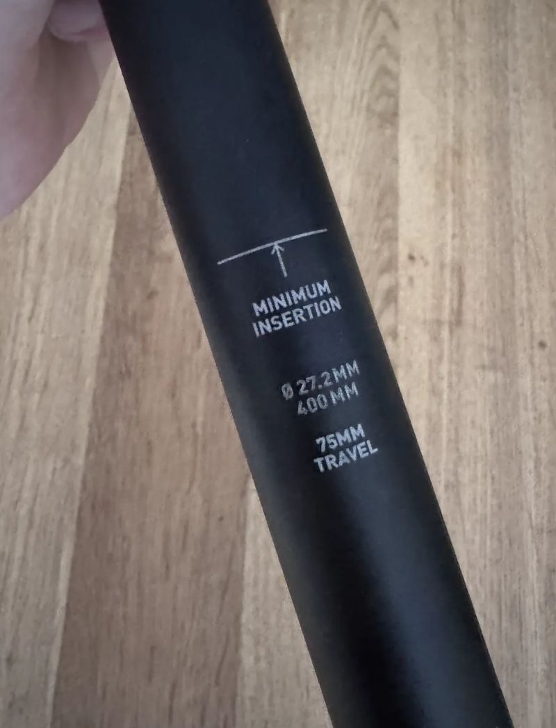 Sedlovka RS AXS XPLR 27.2 (drop 70mm)