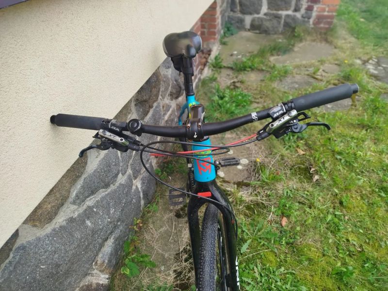 Trekové kolo Rockmachine 