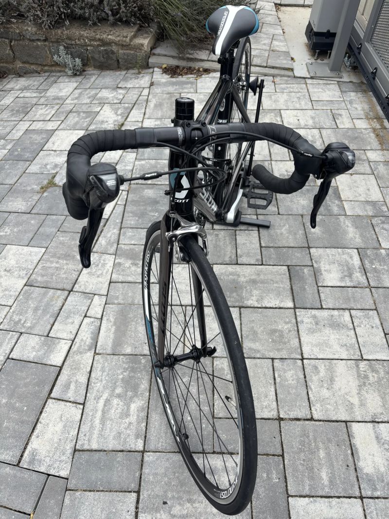 Silniční juniorské kolo Scott Speedster 35