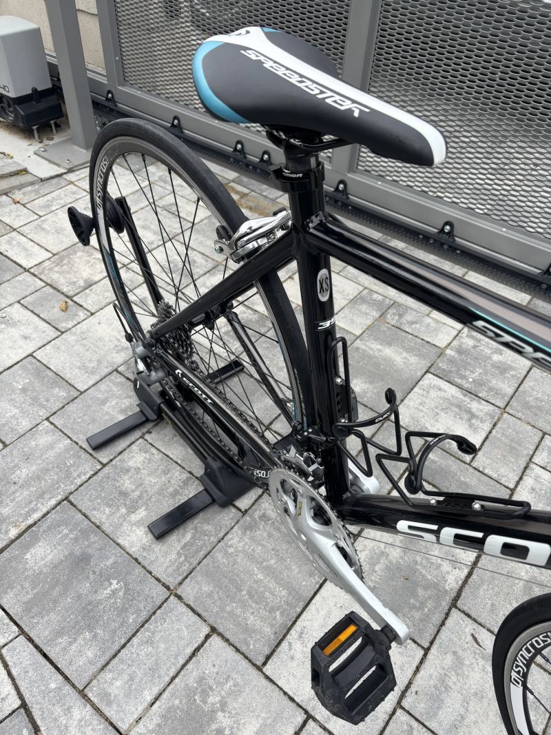 Silniční juniorské kolo Scott Speedster 35