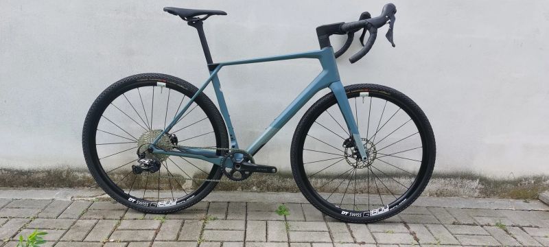 Superior X-Road Team Comp GR 56(L) 35000,--Kč