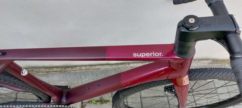 Superior Superior X-Road Team Comp GR 54 (M) 35000,--KČ