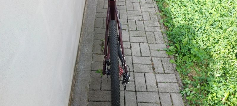 Superior Superior X-Road Team Comp GR 54 (M) 35000,--KČ