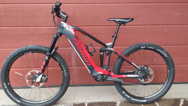 Karbonové Elektro Thomus lightrider e1 