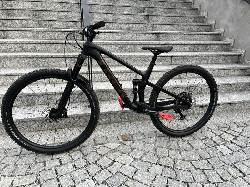 Trek Top Fuel Raw Carbon 2024 
