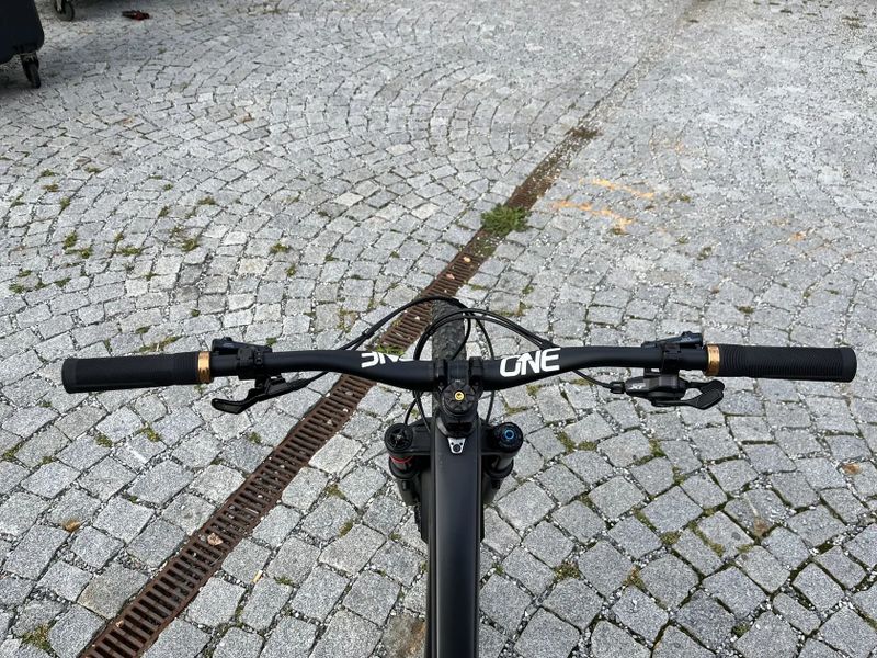 Trek Top Fuel Raw Carbon 2024 