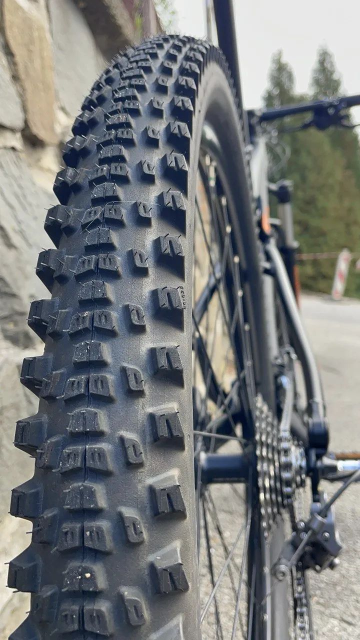Celoodpružené horské kolo KTM 29 2022