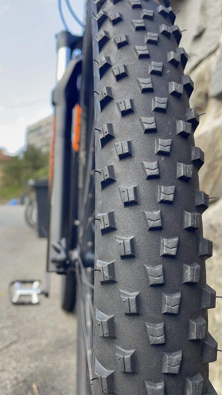 Celoodpružené horské kolo KTM 29 2022