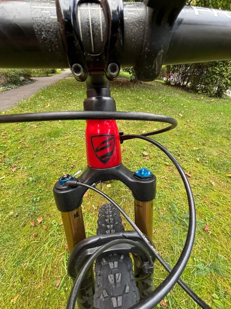 Centurion Backfire carbon Team