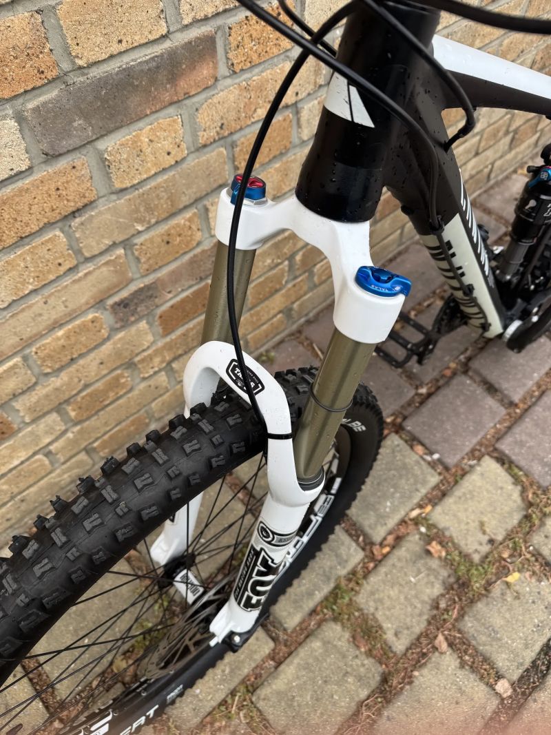 CANYON NERVE 140 // NAJETO 400KM!