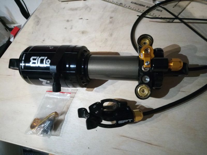 Tlumič Cane Creek Double Barrel InLine