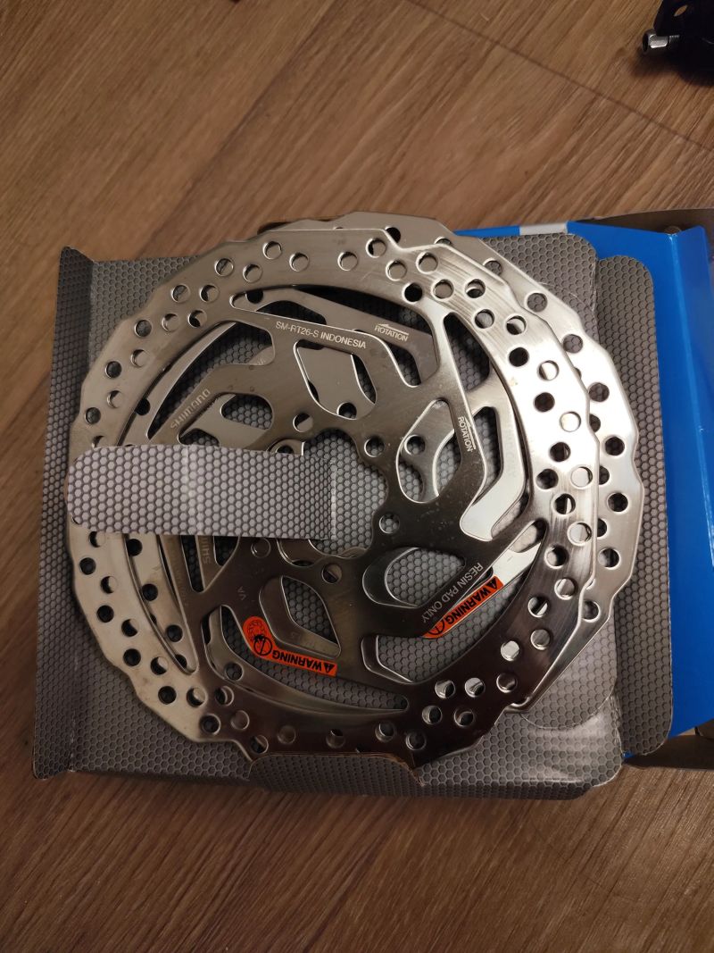 SHIMANO MT-200 KOMPLET
