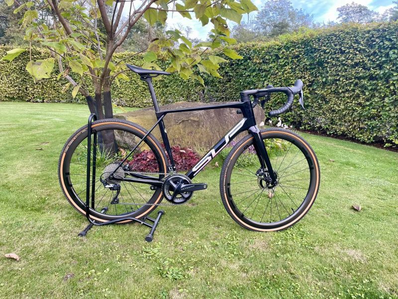 Superior x road team issue vel. 56