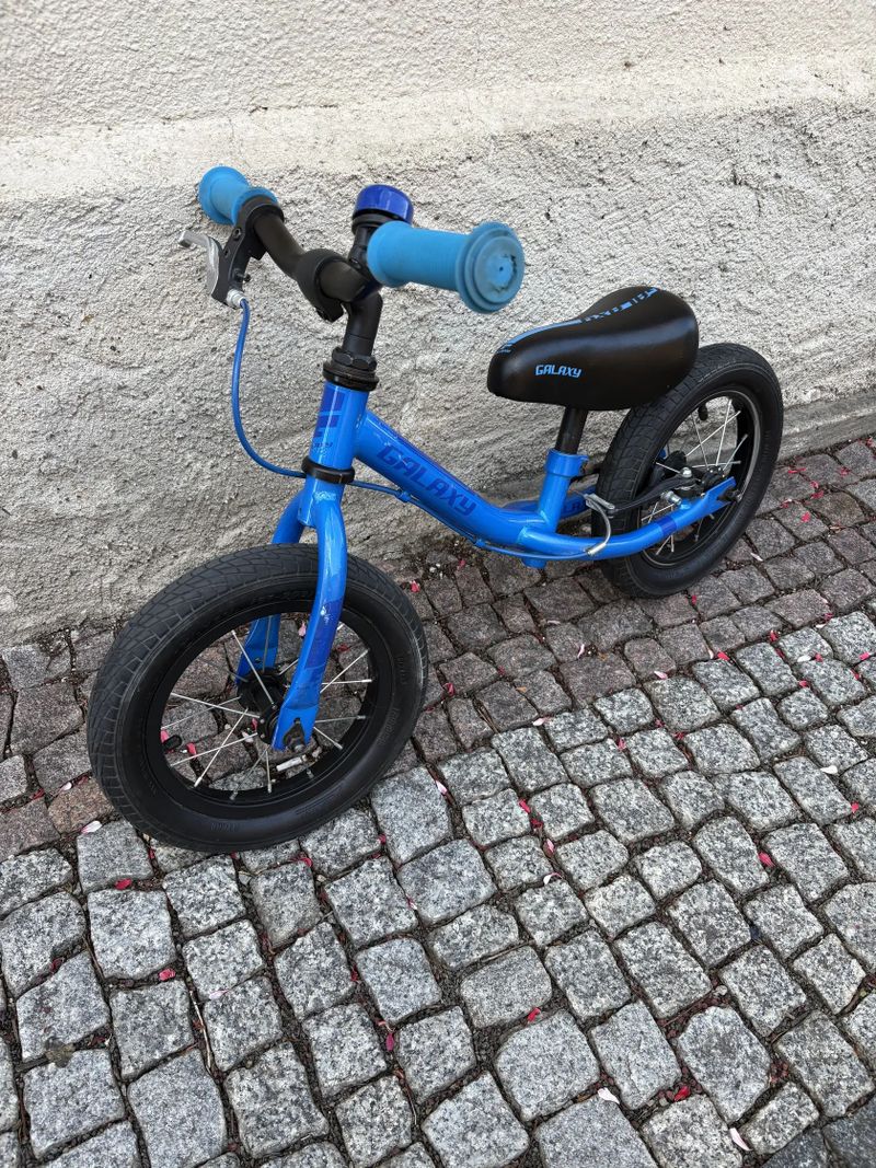Odrážedlo Galaxy Kosmík 12"