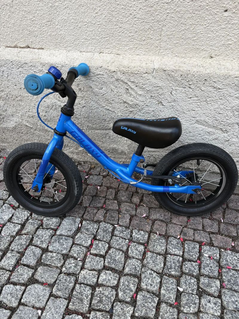 Odrážedlo Galaxy Kosmík 12"