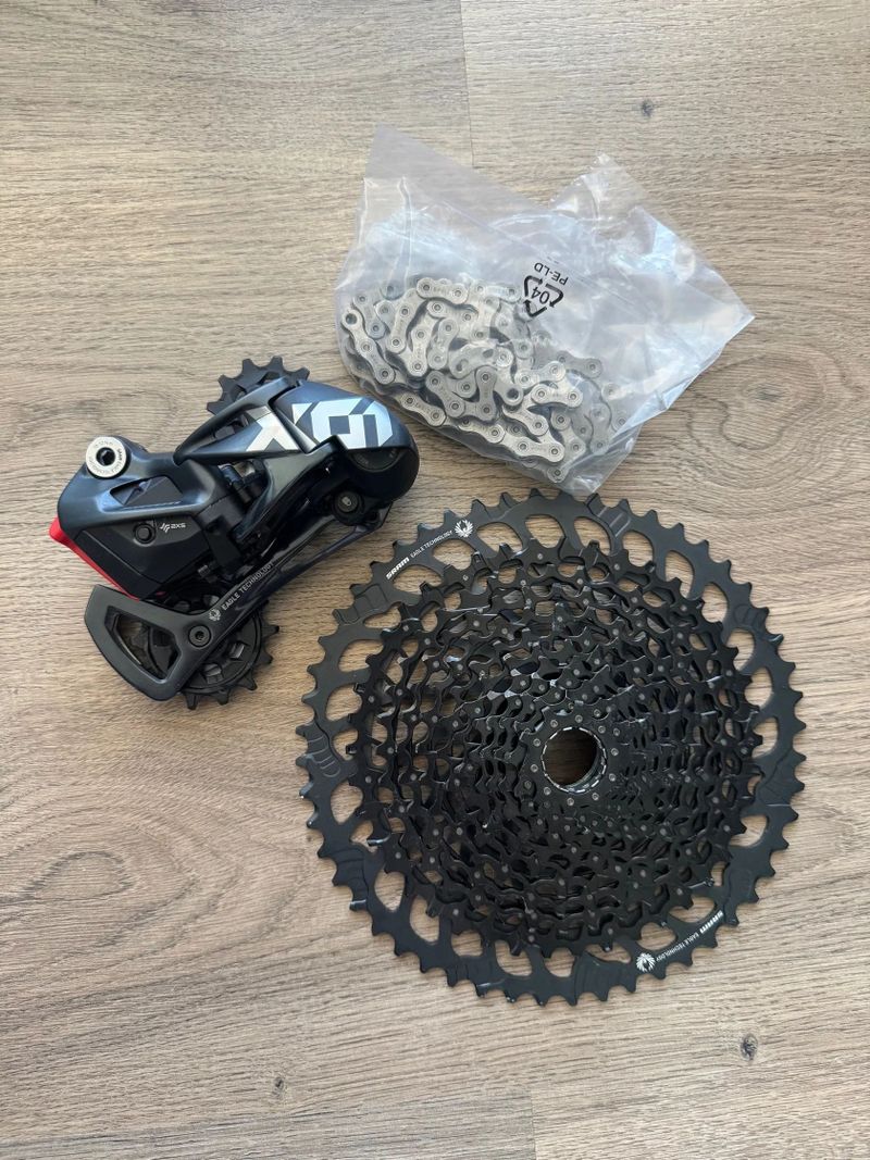 SRAM XG1275, SRAM X01 Eagle AXS, AXS Pod Controller