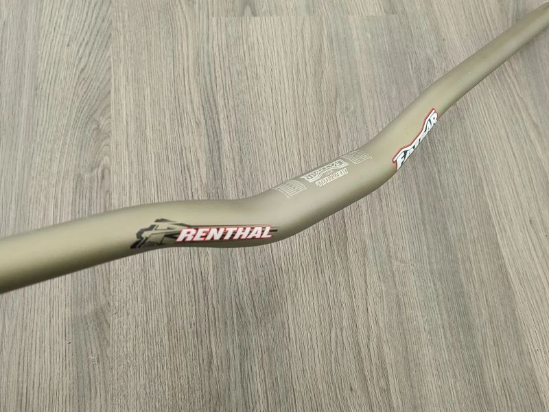 Řídítka Renthal Fatbar, 780 mm, 31.8 mm, PC 2690 Kč