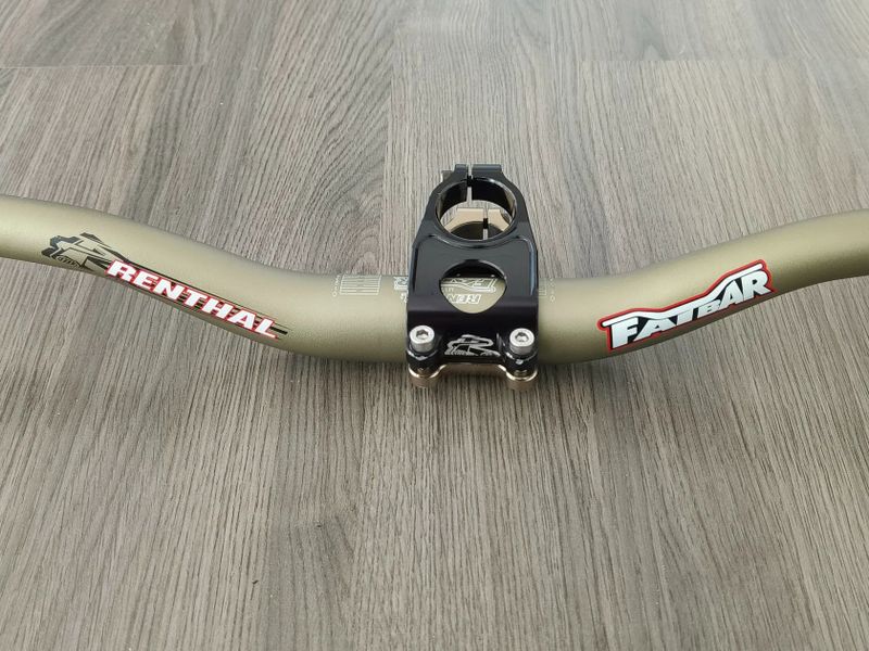 Řídítka Renthal Fatbar, 780 mm, 31.8 mm, PC 2690 Kč