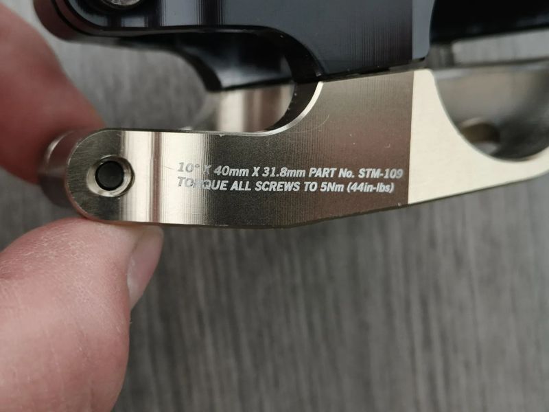 Řídítka Renthal Fatbar, 780 mm, 31.8 mm, PC 2690 Kč