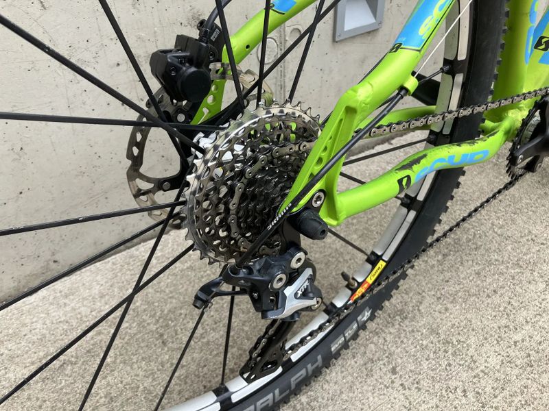 Dětské velice lehké kolo Scud 26" 