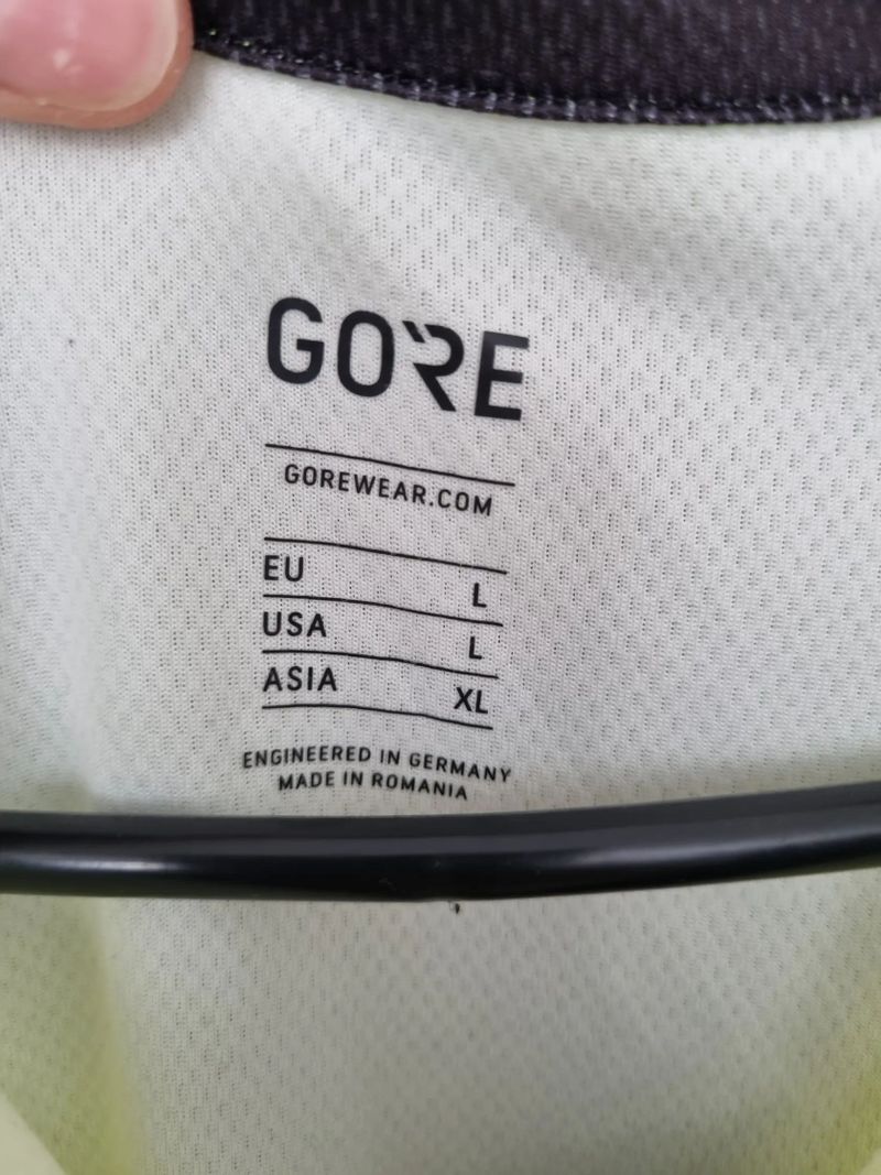 Dres GORE vel.L