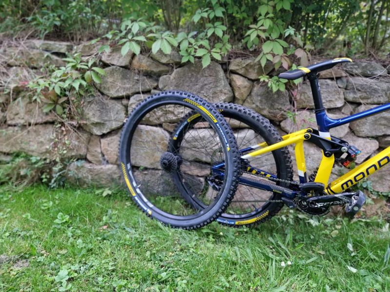 Mondraker Summum -vel. L, alu rám, 2021