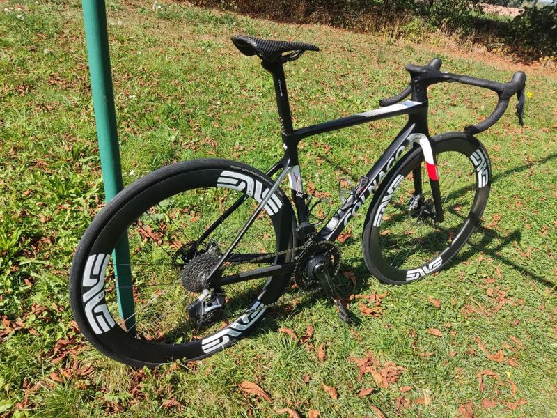 Colnago v4rs, Sram Red 2025