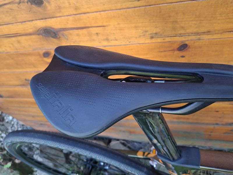 Karbonový gravel Sava di2