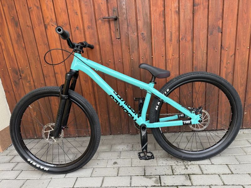 Canyon stitched 360 Pro / NS bikes