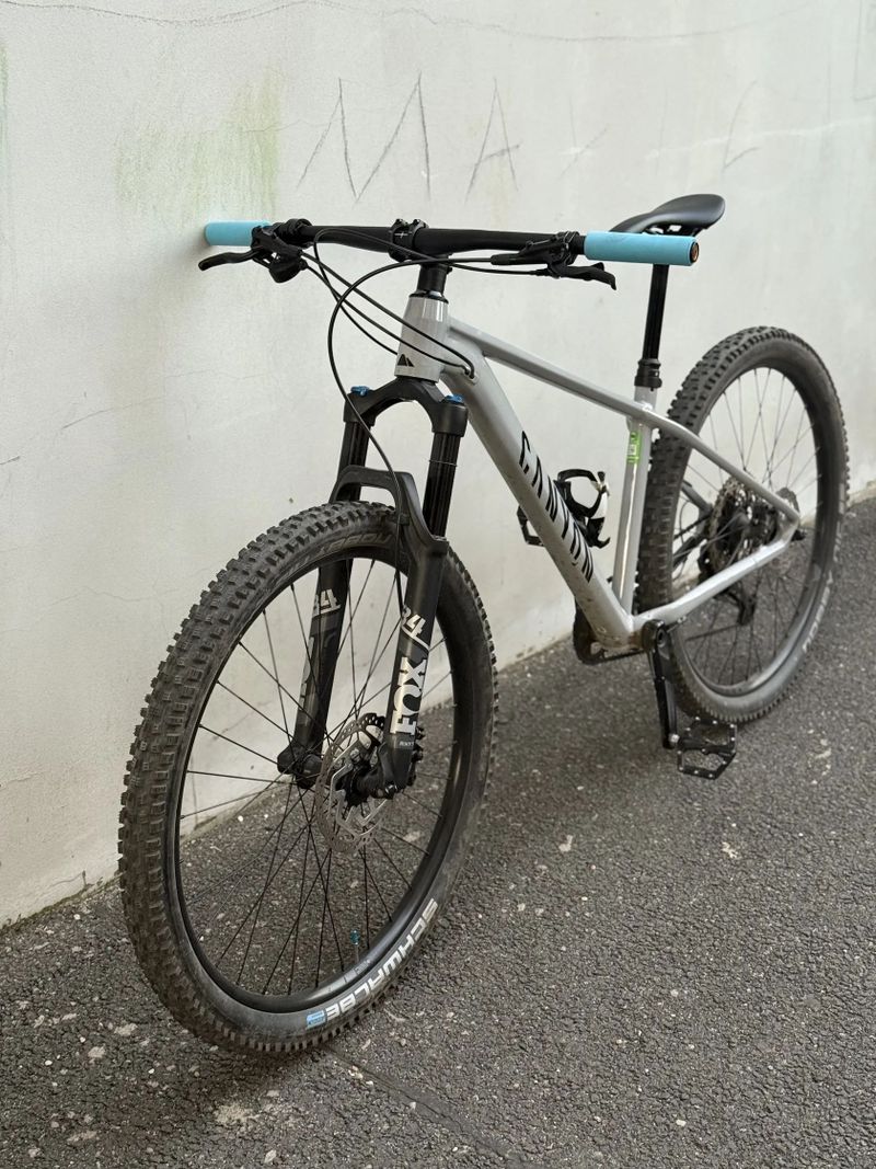 Canyon Grand Canyon AL 8 – lehký hardtail, téměř nejetý