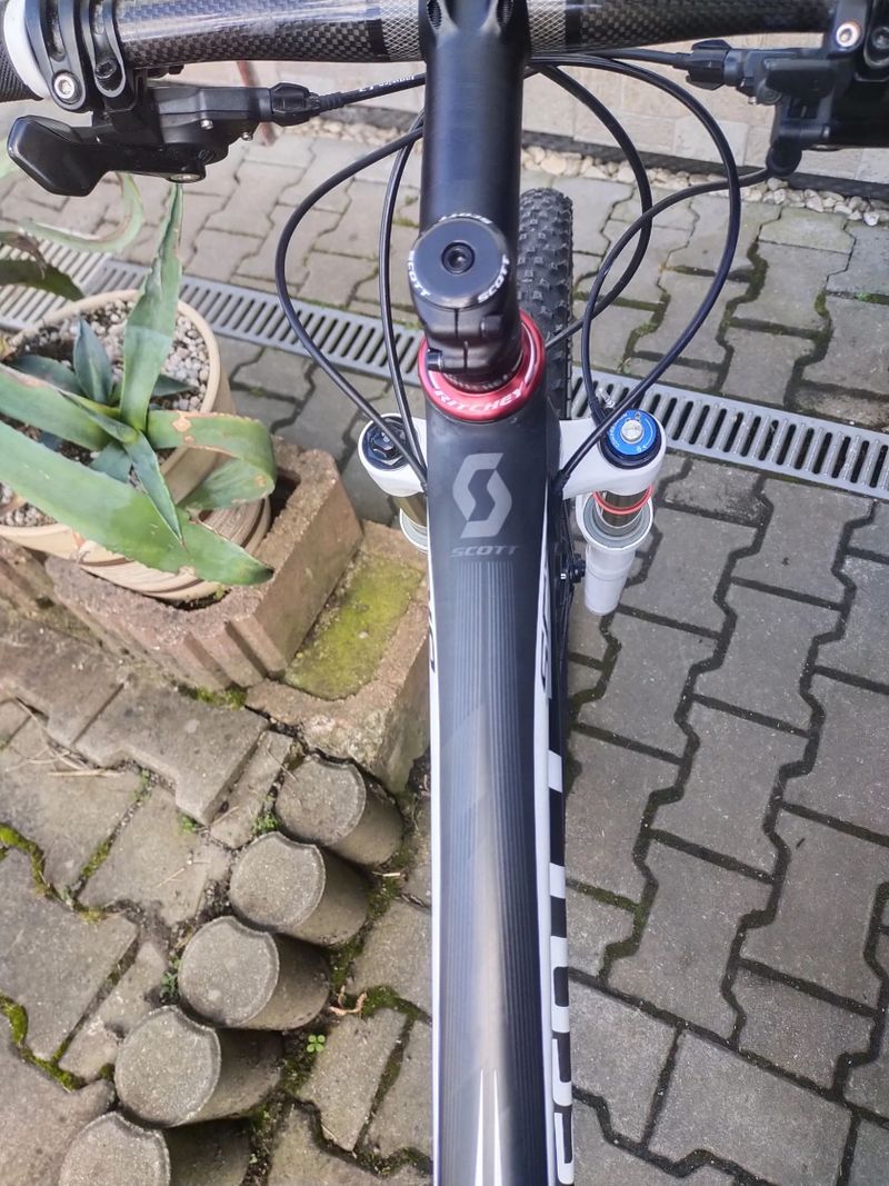 KARBONOVÉ HORSKÉ KOLO SCOTT .,. JAKO NOVÉ