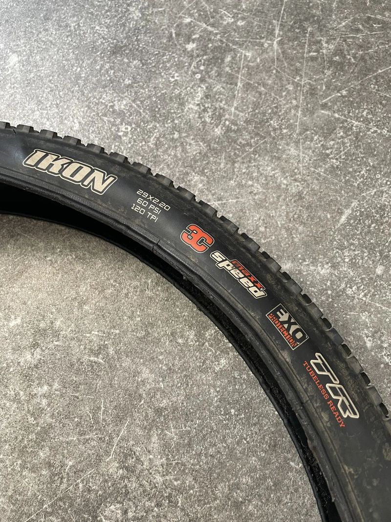 Maxxis ikon 29”