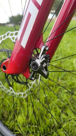 Brzdy Shimano XTR (karbonové brzdové páky)