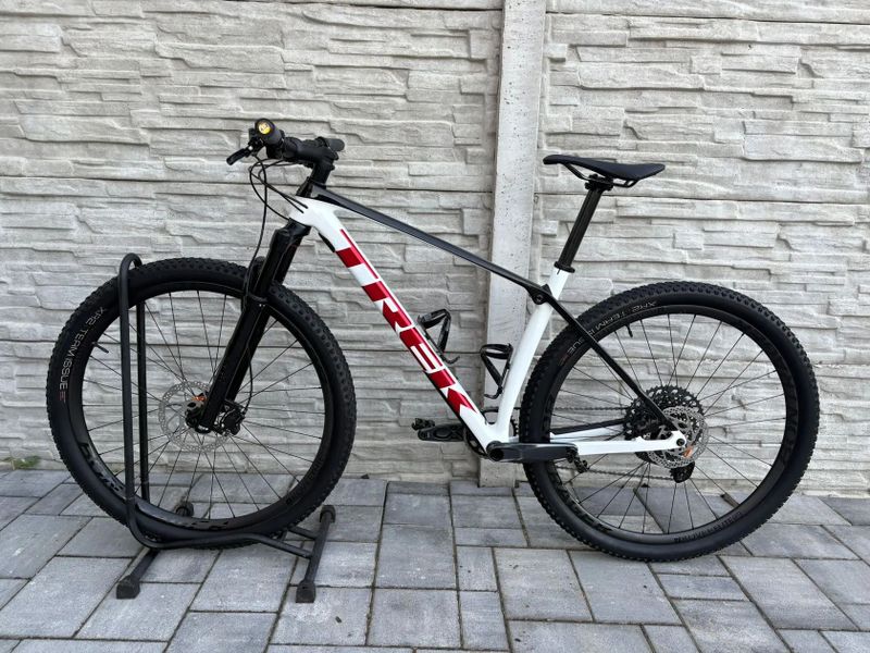 Trek Procaliber 9.7 karbonová kola kovee